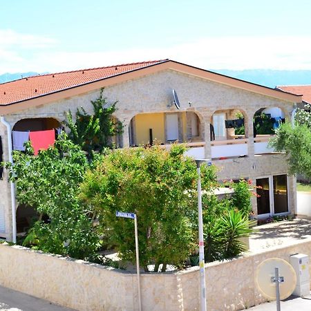 Apartements Delfin Вир Екстериор снимка