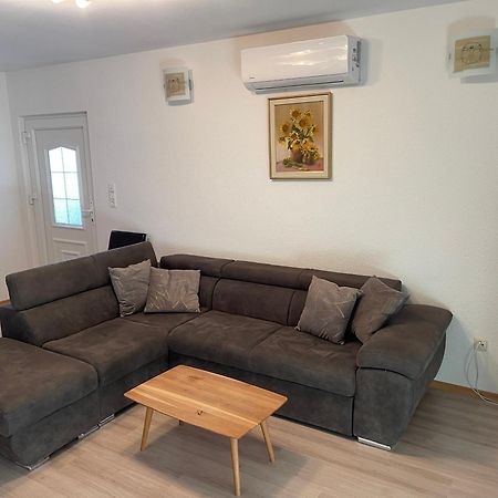 Apartements Delfin Вир Екстериор снимка