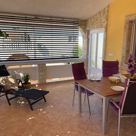 Apartements Delfin Вир Екстериор снимка