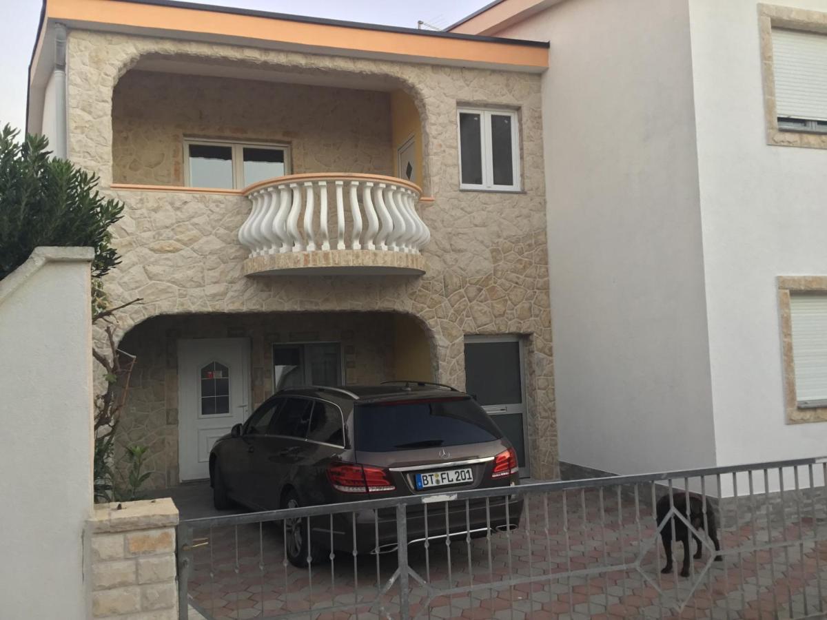 Apartements Delfin Вир Екстериор снимка