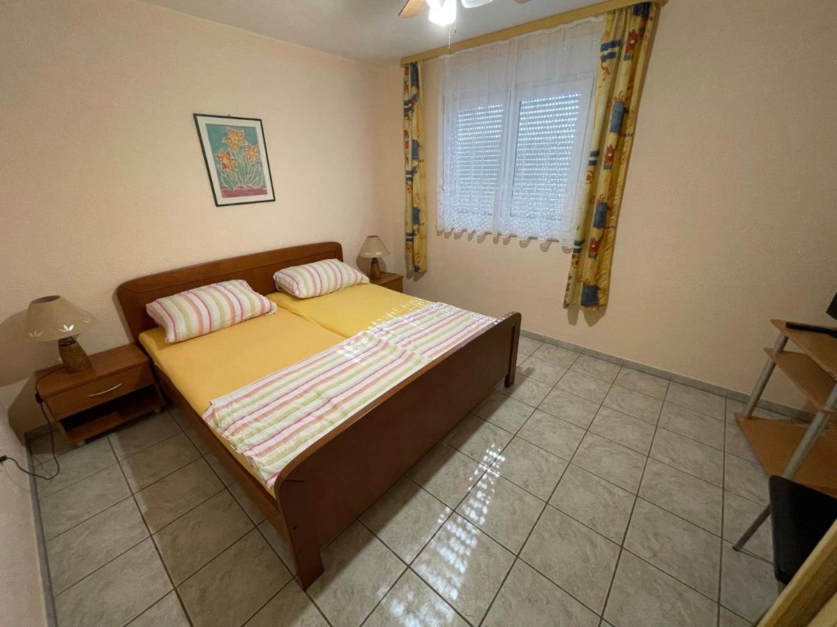 Apartements Delfin Вир Екстериор снимка