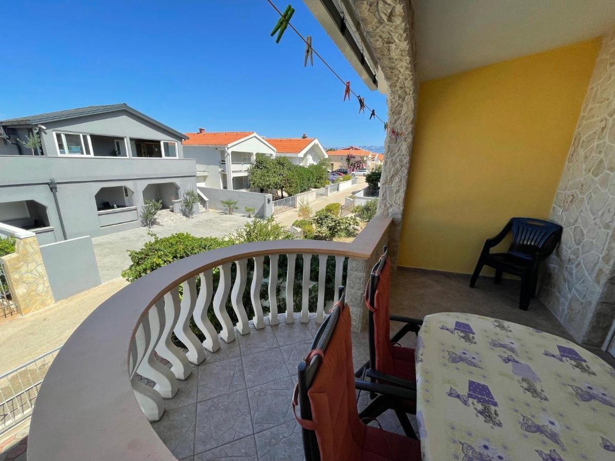 Apartements Delfin Вир Екстериор снимка