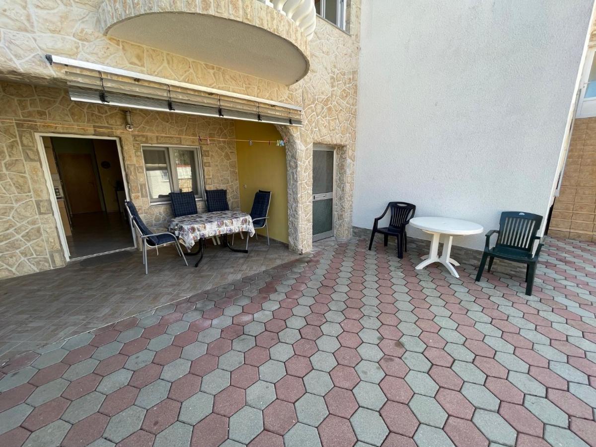 Apartements Delfin Вир Екстериор снимка