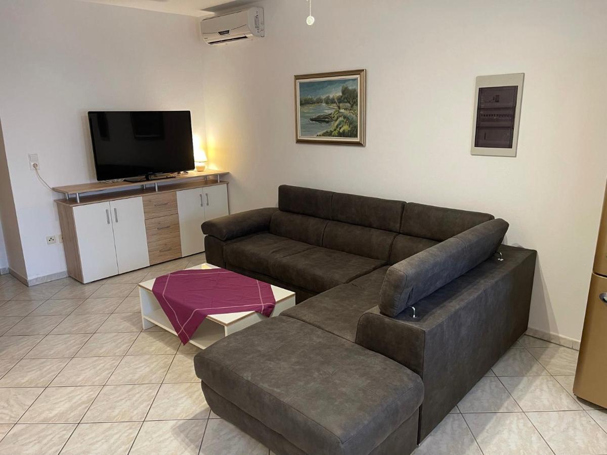 Apartements Delfin Вир Екстериор снимка